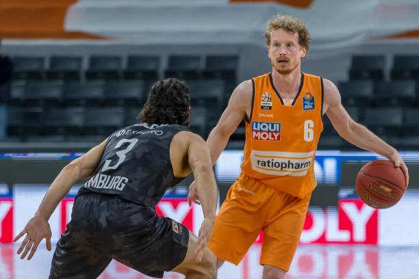 又能为队友 又能为队友